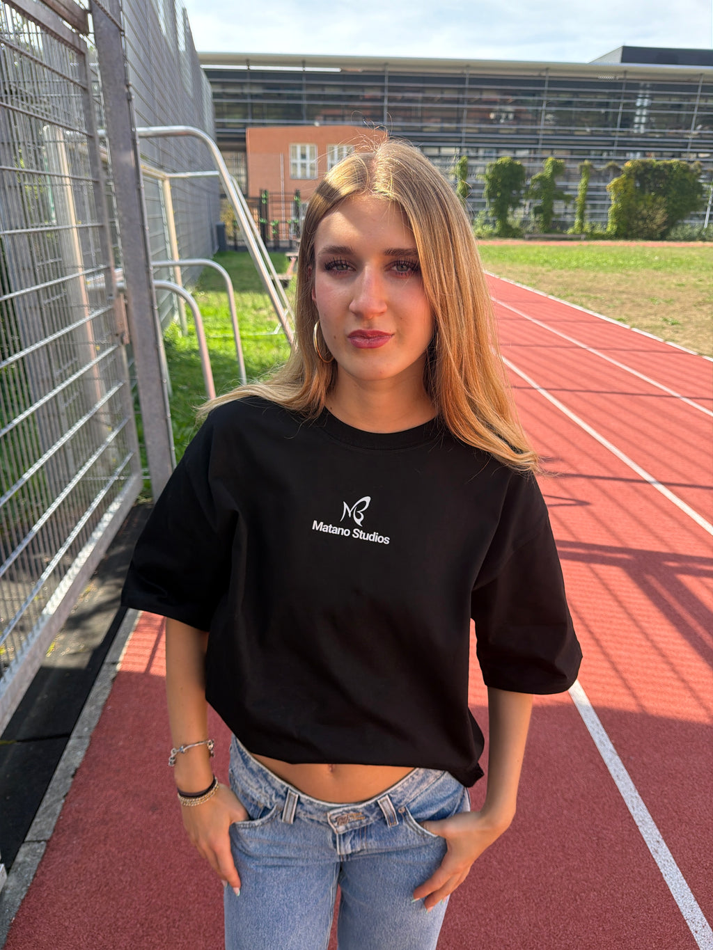 Continue Tee Black