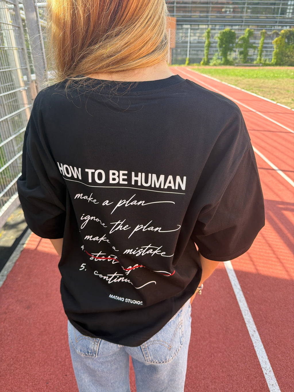 Continue Tee Black
