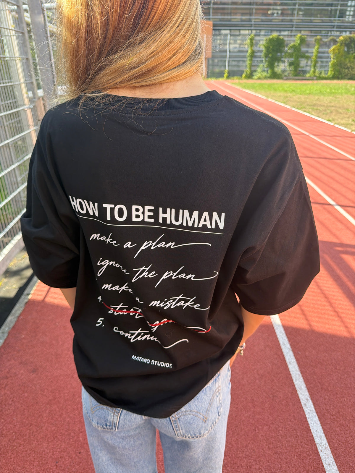 Continue Tee Black